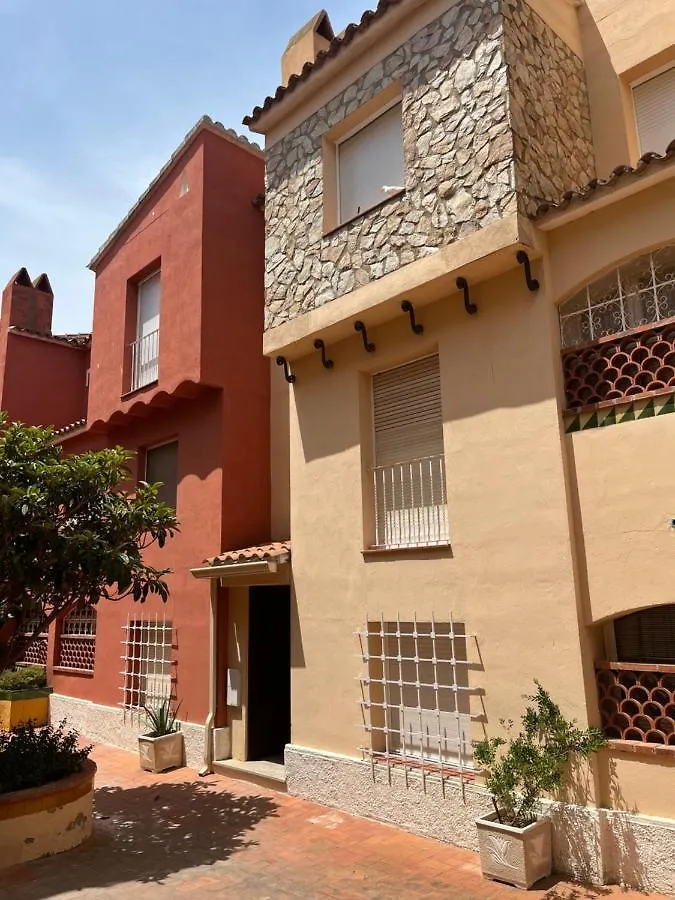 Bonito Apartamento Cerca Del Mar Empuriabrava